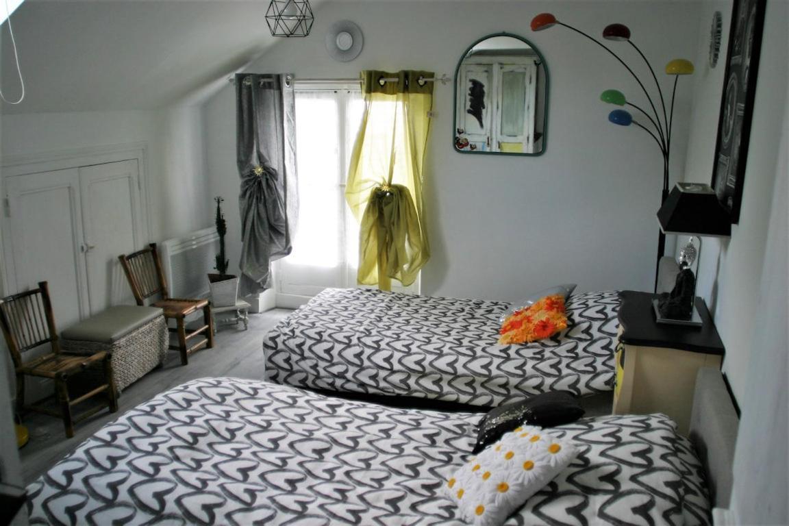 Bed and Breakfast Les Petites Mirabelles Нуає-сюр-Шер Екстер'єр фото