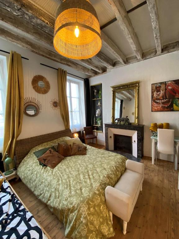 Bed and Breakfast Les Petites Mirabelles Нуає-сюр-Шер Екстер'єр фото