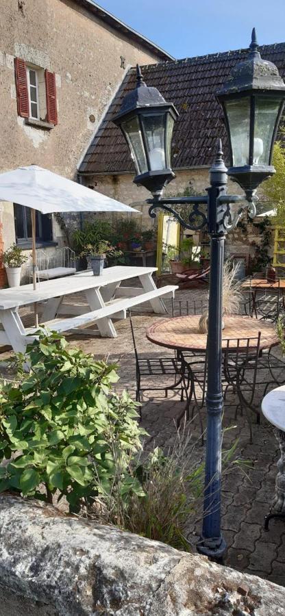 Bed and Breakfast Les Petites Mirabelles Нуає-сюр-Шер Екстер'єр фото