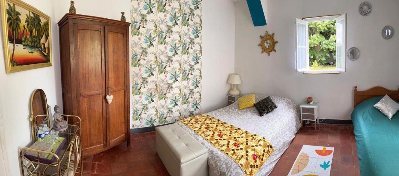 Bed and Breakfast Les Petites Mirabelles Нуає-сюр-Шер Екстер'єр фото